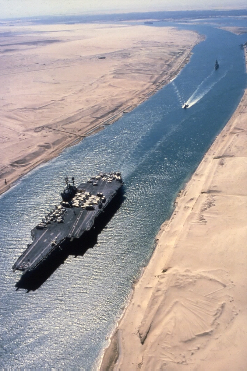 Suez%20Canal%20today.jpg