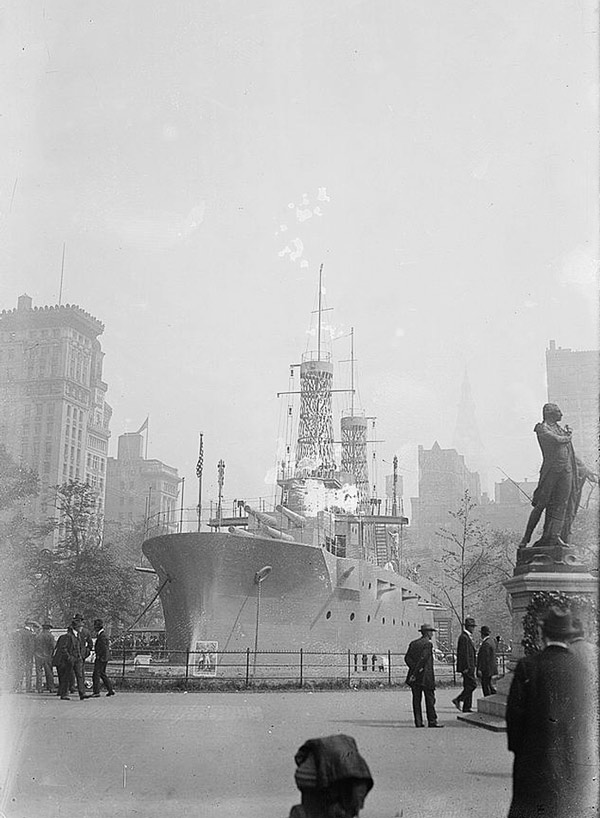 uss_Recruit3.jpg