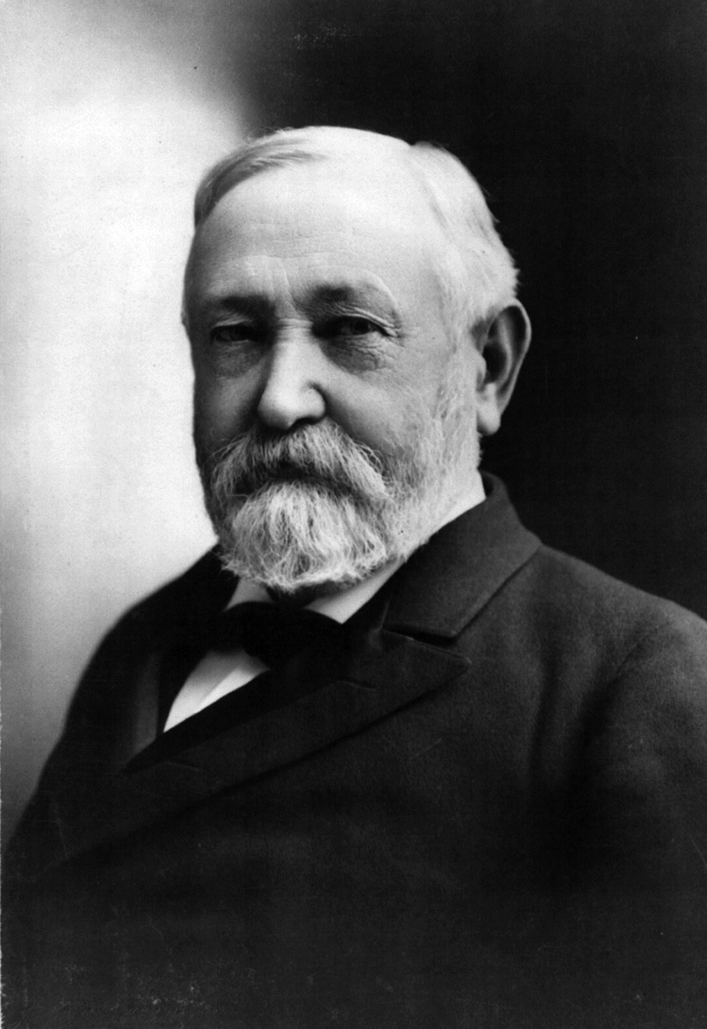 President_Benjamin_Harrison_1897.jpg