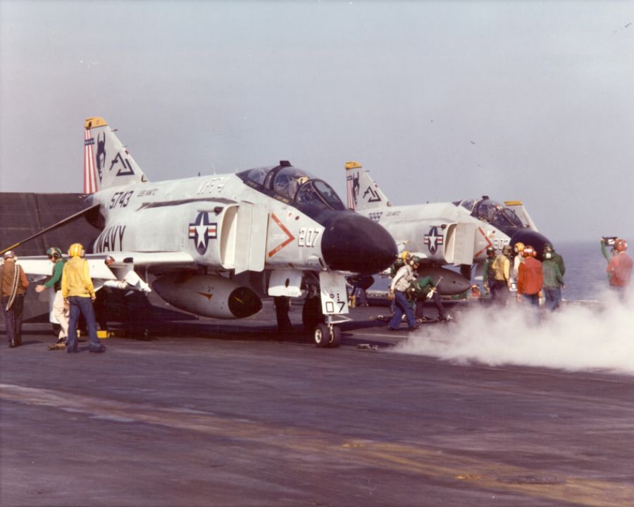 f4j_phantom_cf74_cvn68_c1976.jpg