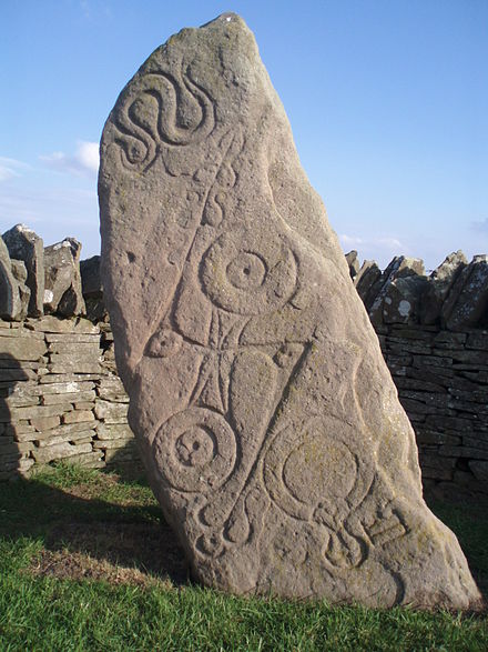 440px-Serpent_stone.JPG