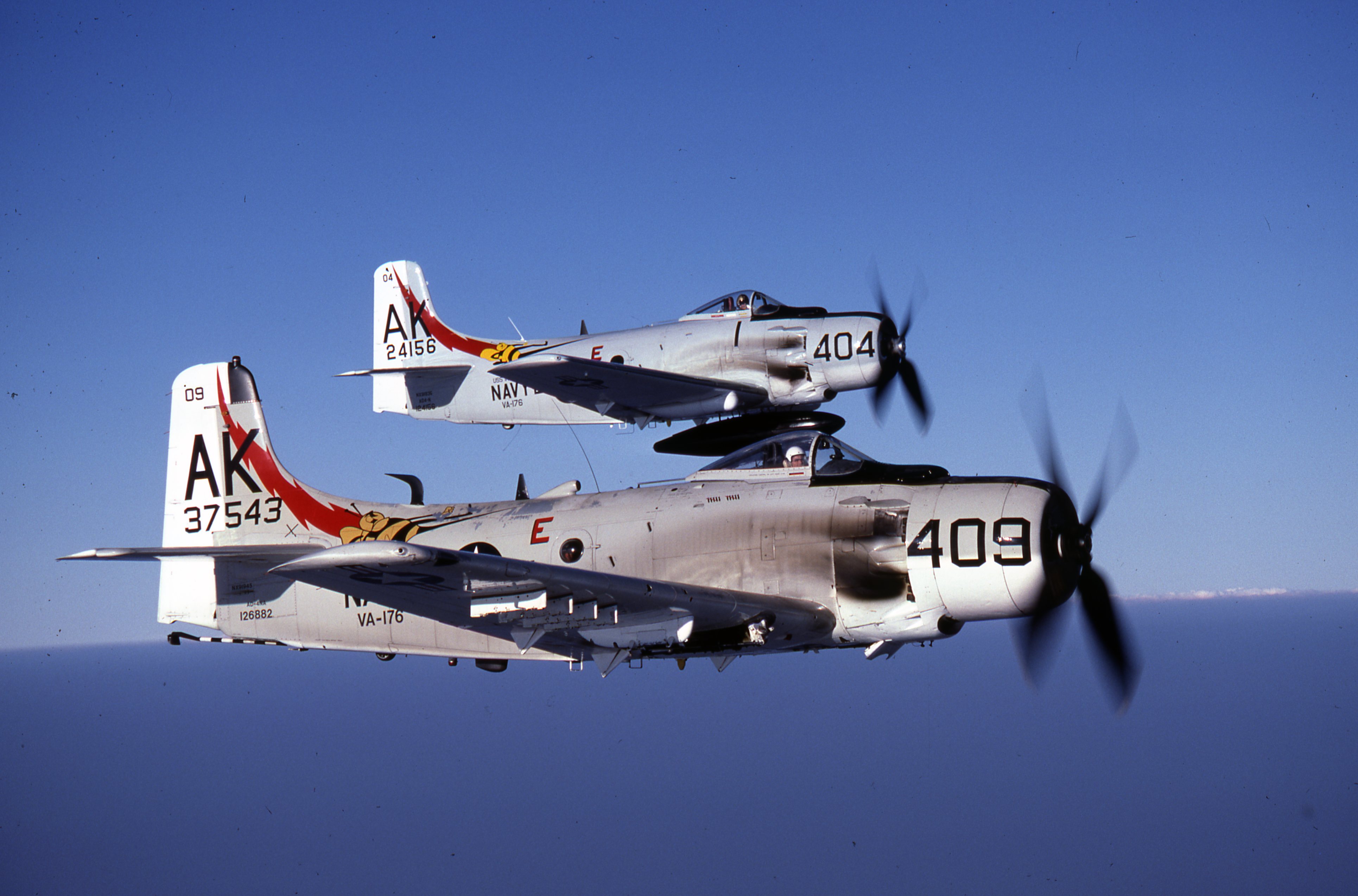 skyraiders_082.jpg