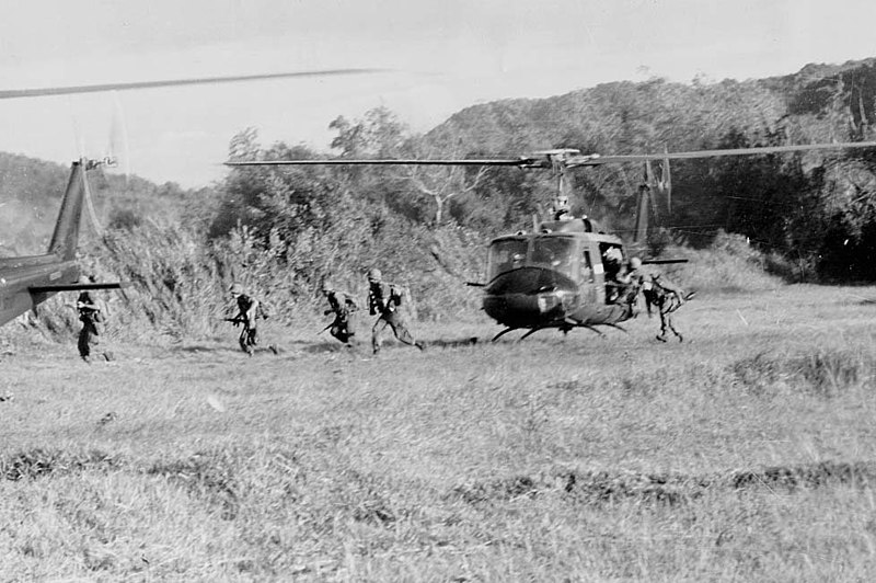 800px-Ia_Drang_Infantry_disembarking_from_Helicopter.jpg