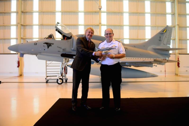 Brazilian-Navy-receives-modernized-A-4-Skyhawk.jpg