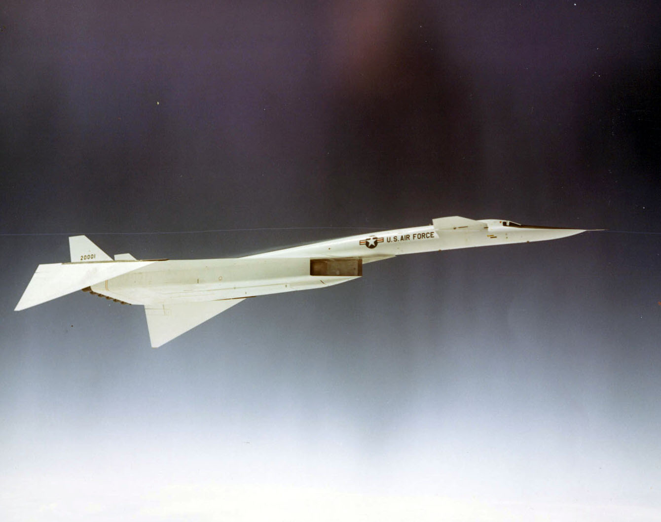 North_American_XB-70A_Valkyrie_in_flight_061122-F-1234P-022.jpg